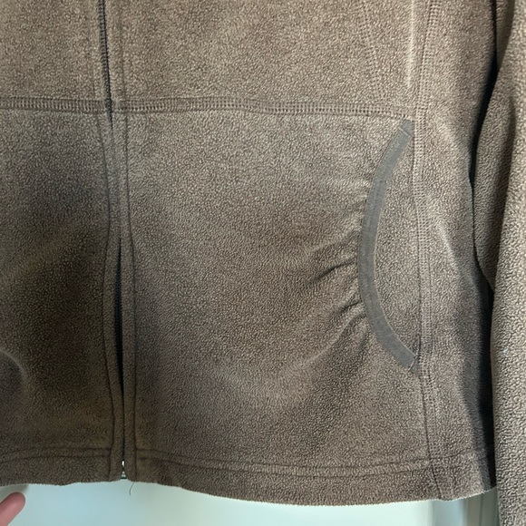 The North Face Kendall Jenner Brown Fleece Jacket - Picture 4 of 7
